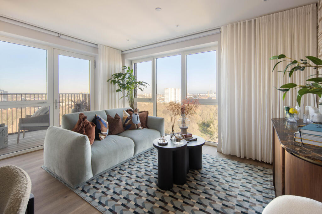 Main image of property: Bow Common Lane, Bow, E3