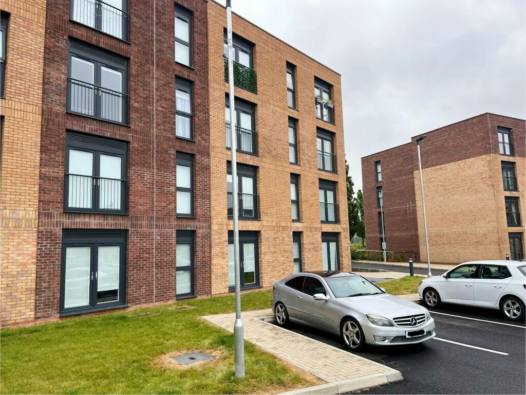 2 bedroom flat for rent in Station Road, Corby, NN17