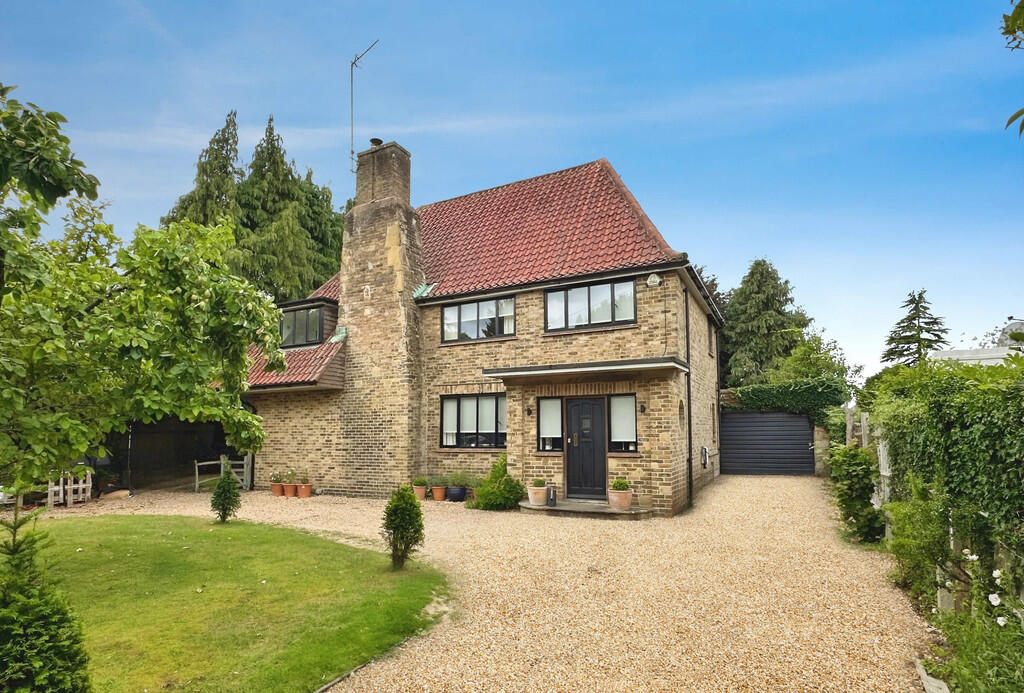 Main image of property: Worthing Road, Horsham