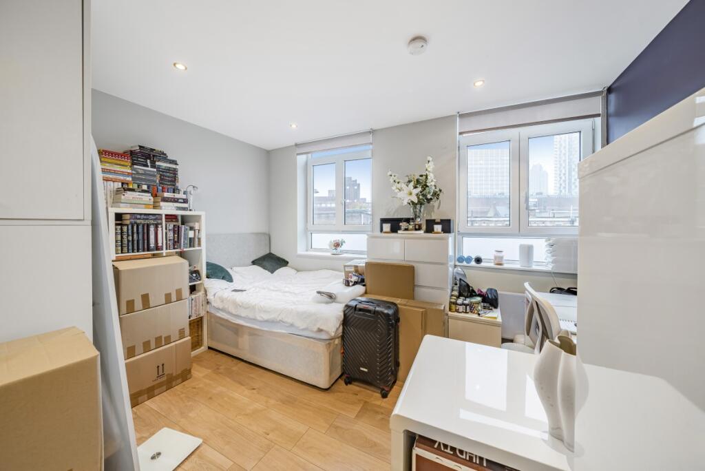 Main image of property: Mercia Grove, London, SE13