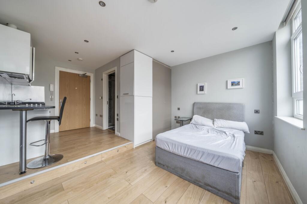 Main image of property: Mercia Grove, London, SE13