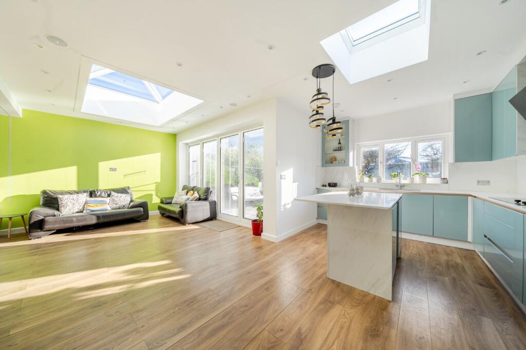 Main image of property: Leysdown Road, London, SE9