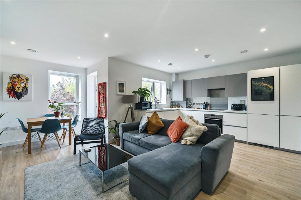 Main image of property: Pears Road, Hounslow, TW3