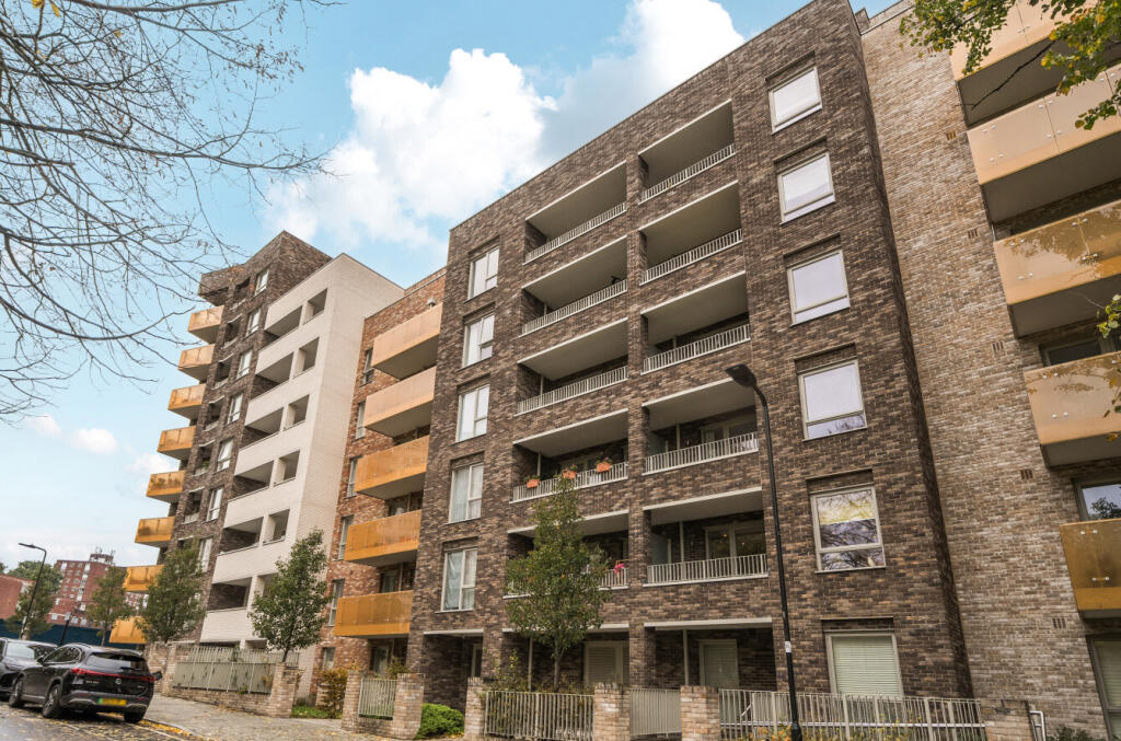 Main image of property: Avenue Road, Acton, W3