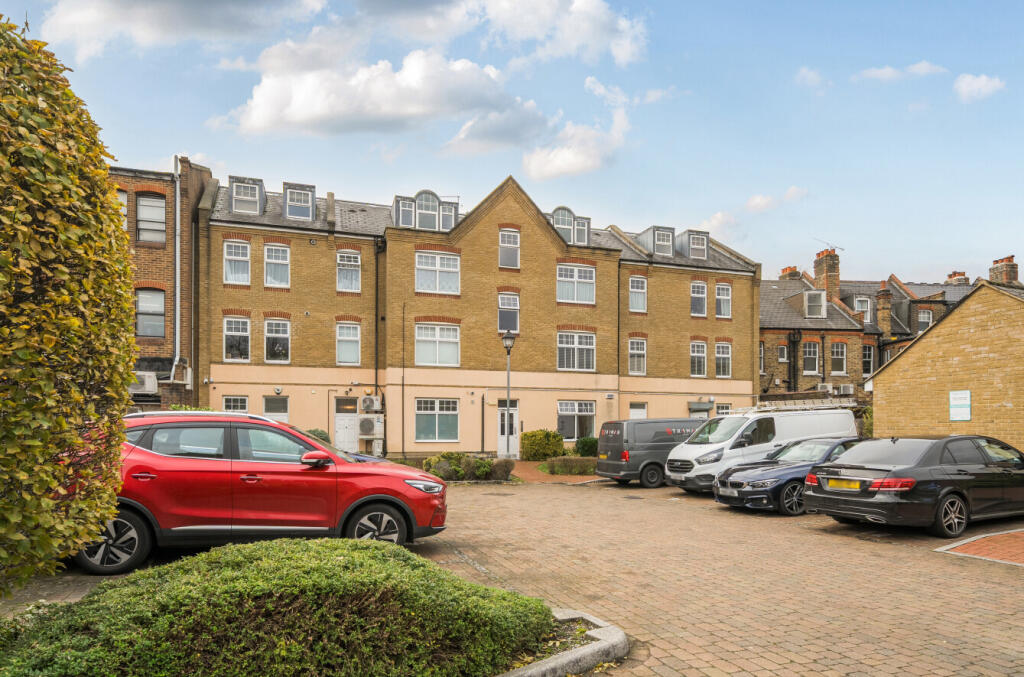 Main image of property: Buttery Mews, Arnos Grove, N14
