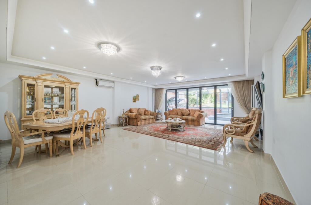 Main image of property: Salmon Street, Barnhill, NW9