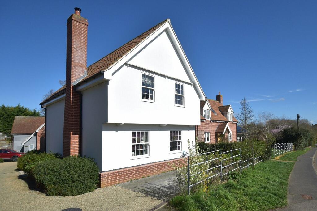 3 bedroom detached house for sale in Victoria Mill Road, Framlingham