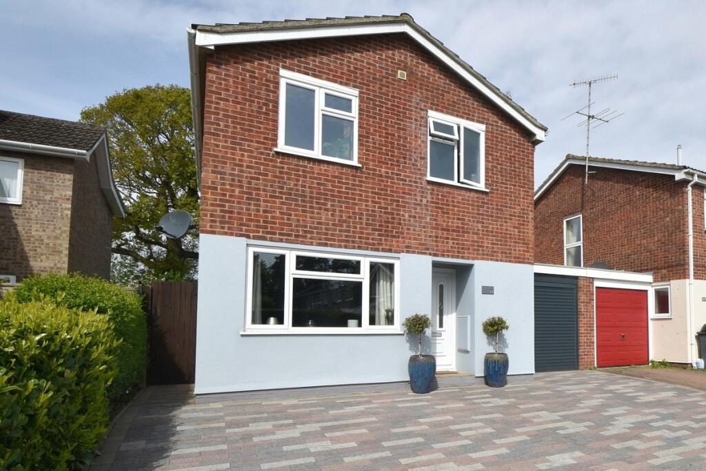 3 bedroom detached house for sale in Bury Hill, Woodbridge, IP12