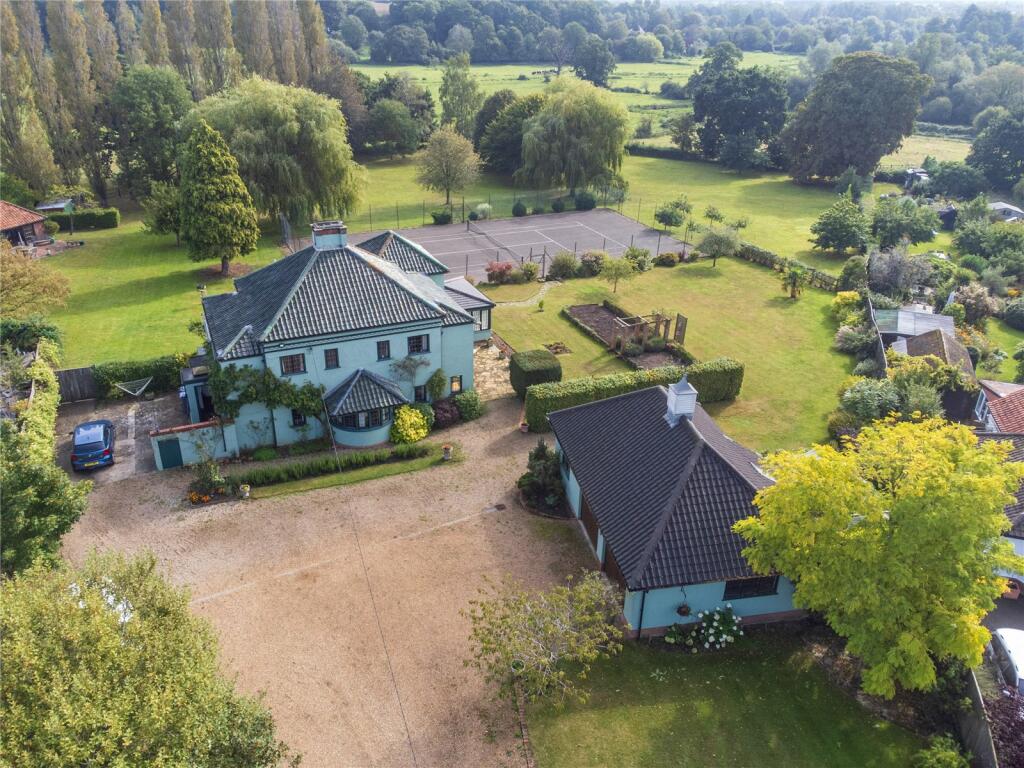 5 bedroom detached house for sale in School Lane, Ufford, Woodbridge