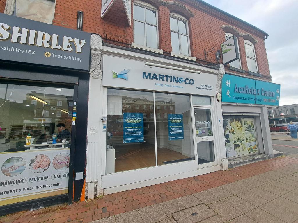 Main image of property: 165 Stratford Road, Shirley, Solihull, West Midlands, B90 3AX