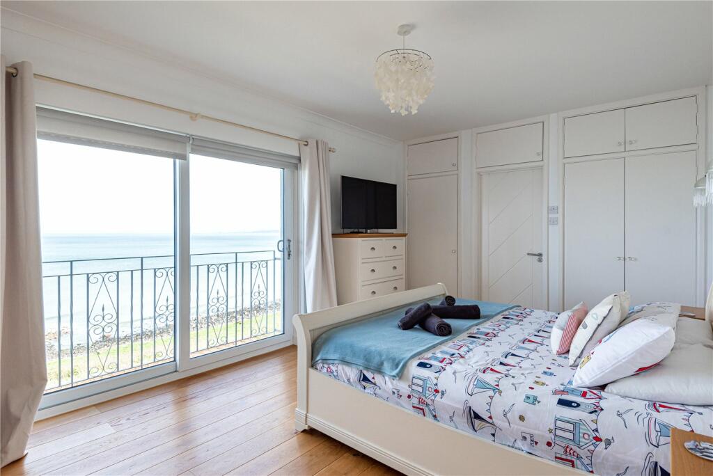 5 bedroom detached house for sale in Llwyngwril, Gwynedd, LL37