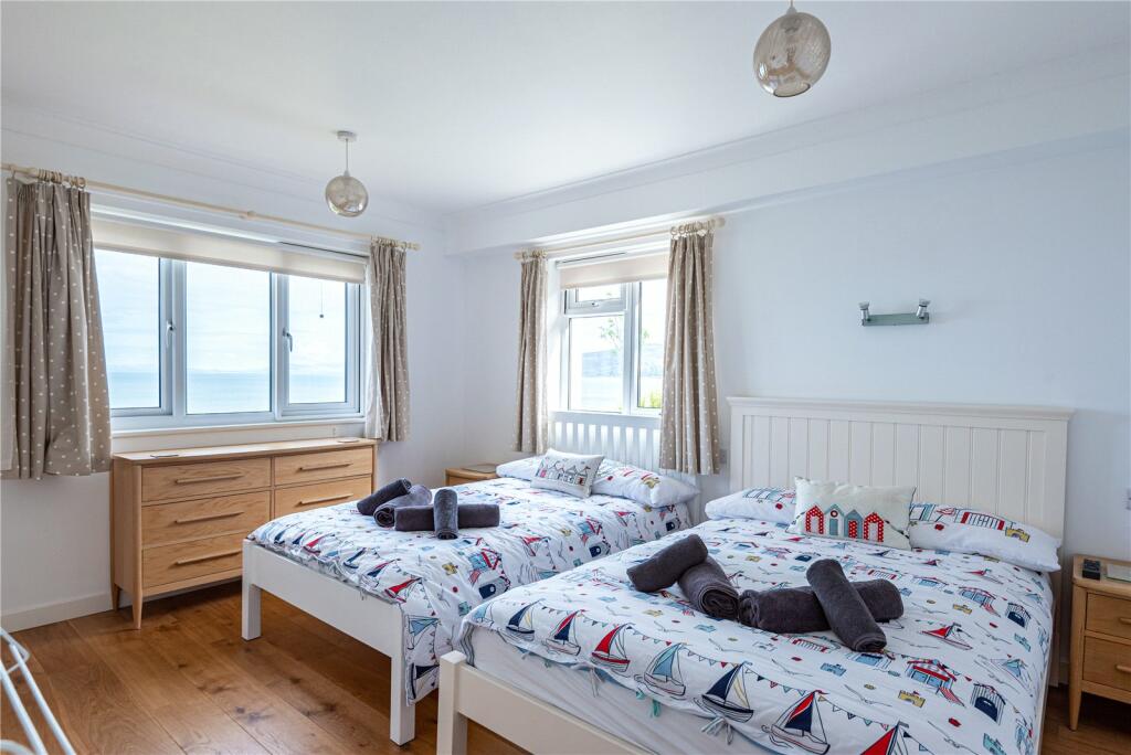 5 bedroom detached house for sale in Llwyngwril, Gwynedd, LL37