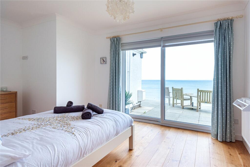 5 bedroom detached house for sale in Llwyngwril, Gwynedd, LL37