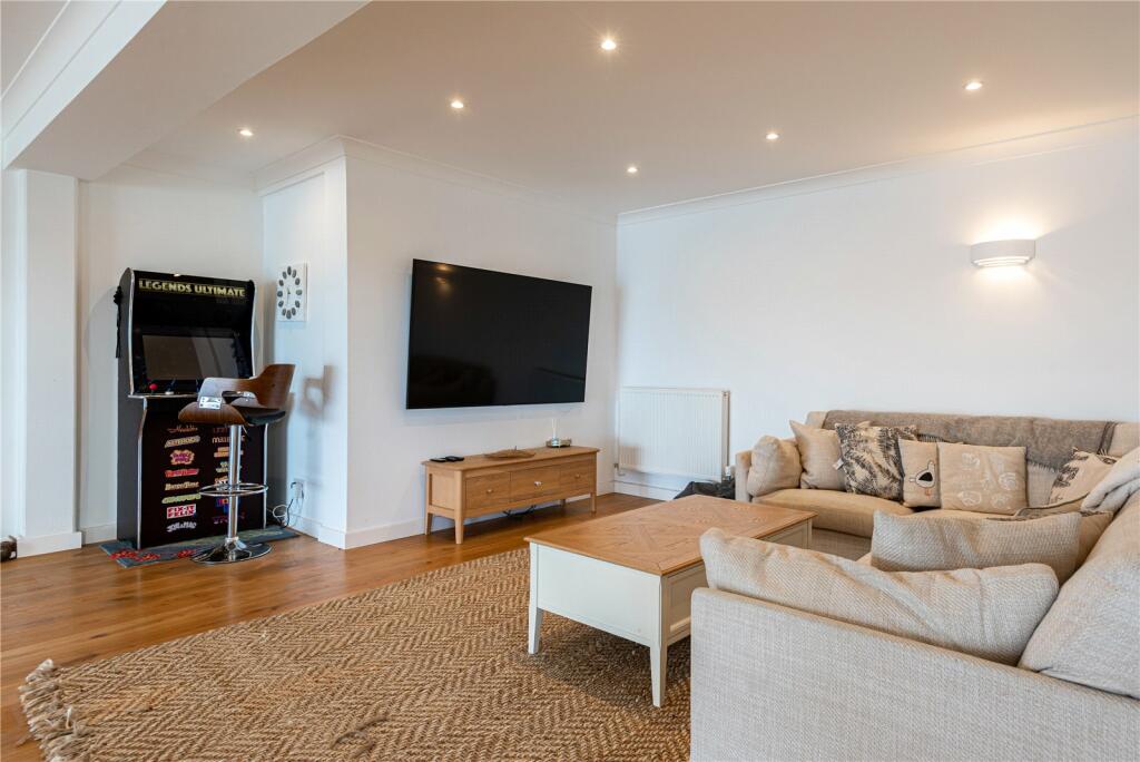 5 bedroom detached house for sale in Llwyngwril, Gwynedd, LL37