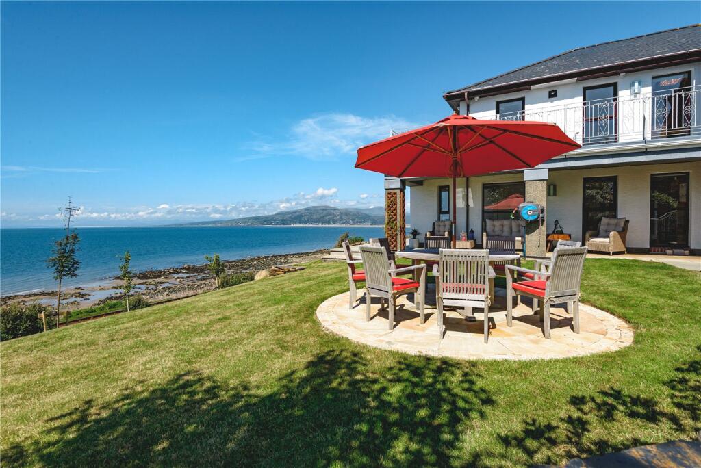 5 bedroom detached house for sale in Llwyngwril, Gwynedd, LL37