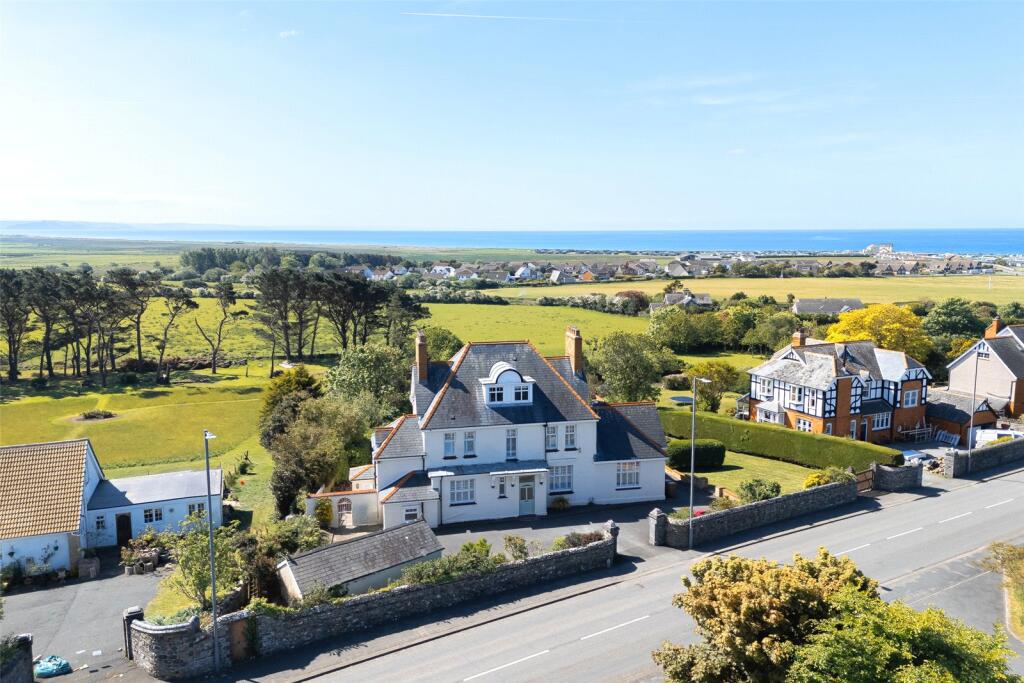 Main image of property: Bryn Hyfryd Road, Tywyn, Gwynedd
