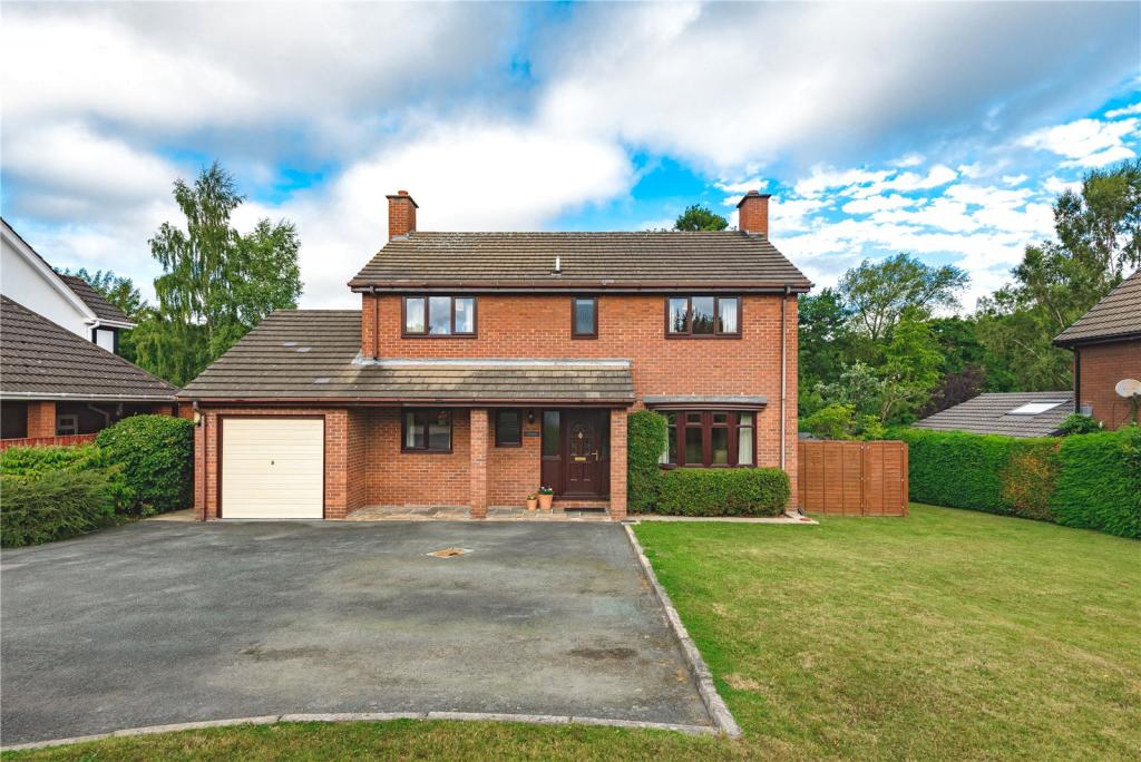 4 bedroom detached house for sale in Guilsfield, Welshpool, Powys, SY21