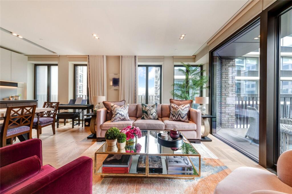 Main image of property: Fenman House, 5 Lewis Cubitt Walk, N1C