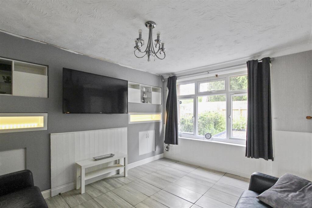 Main image of property: Park Avenue, Raunds