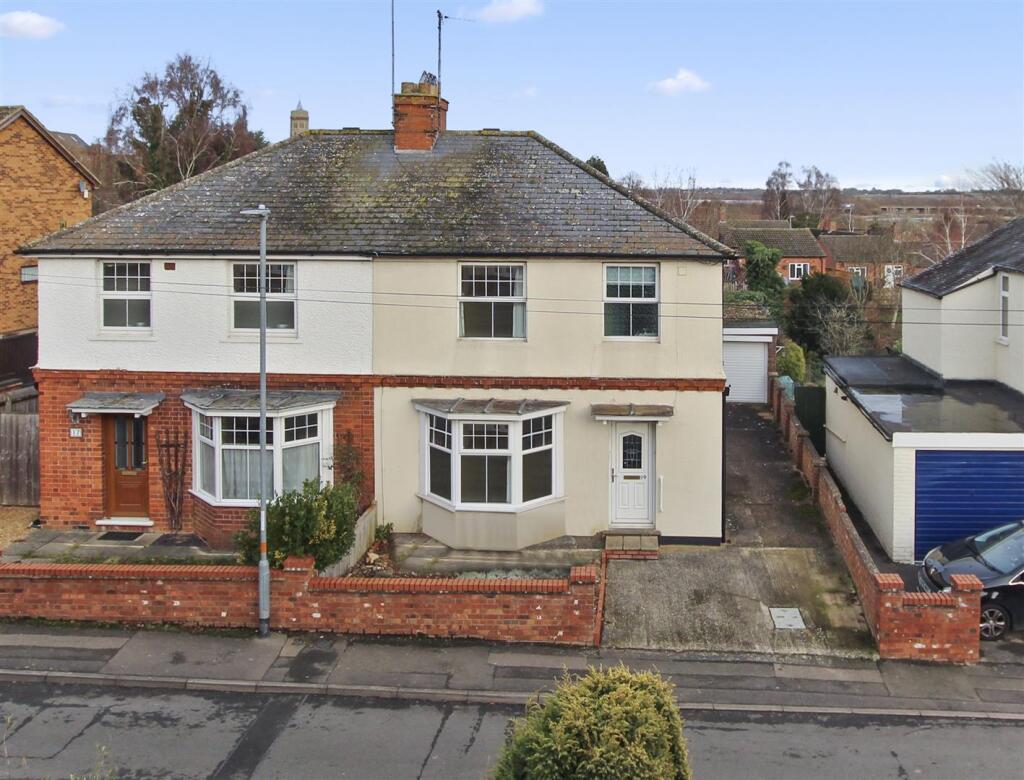 Main image of property: Park Road, Irthlingborough