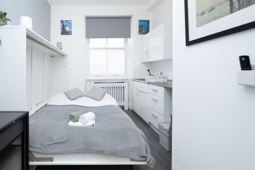 Main image of property: 13 Castletown Road, LONDON, W14