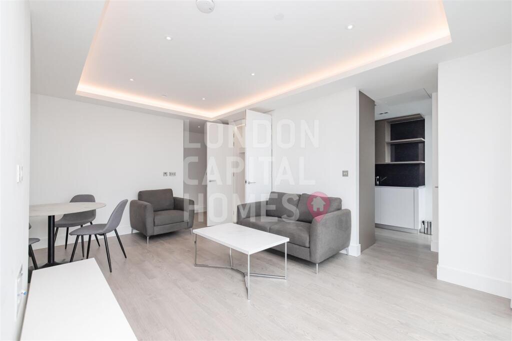 Main image of property: Carrara Tower, 1 Bollinder Place, LONDON, EC1V