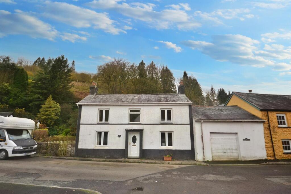 Main image of property: Cwmduad, Carmarthen