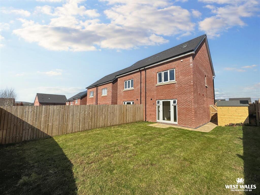 Main image of property: Ffordd Y Felen, Carway