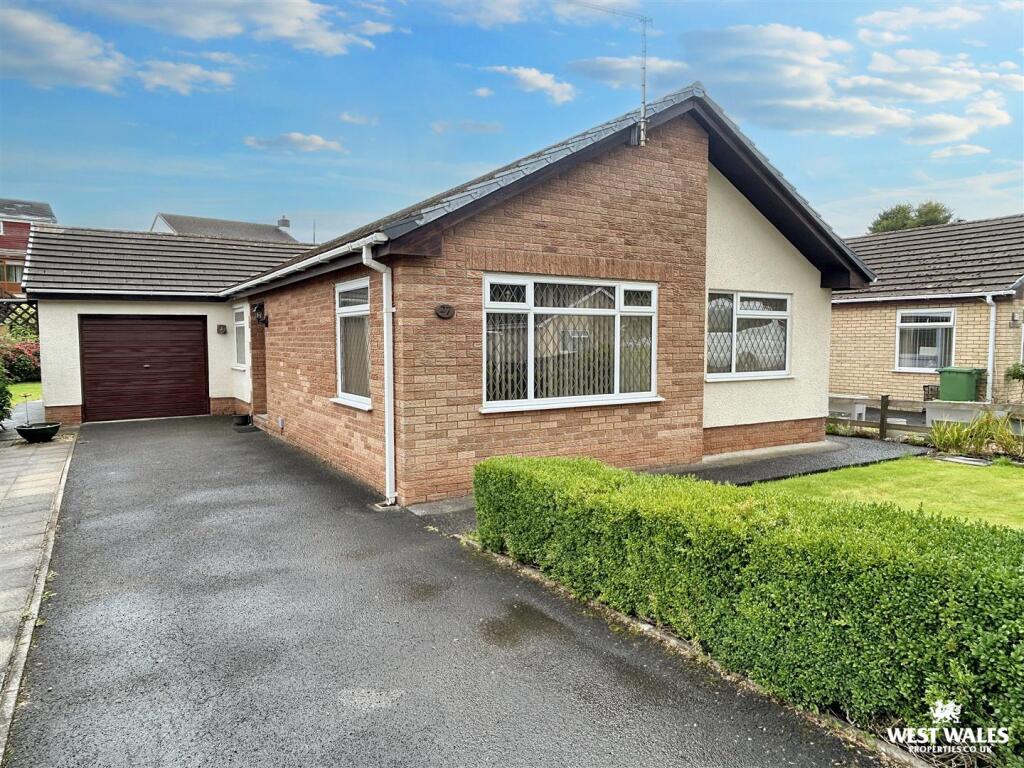 Main image of property: Glantawelan, Johnstown, Carmarthen