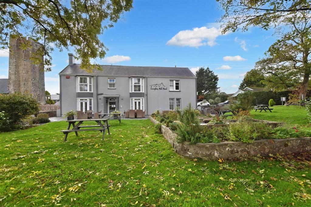 10 bedroom guest house for sale in Lamphey, Pembroke, SA71