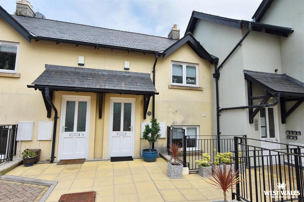 Main image of property: St. Brides Hill, Saundersfoot