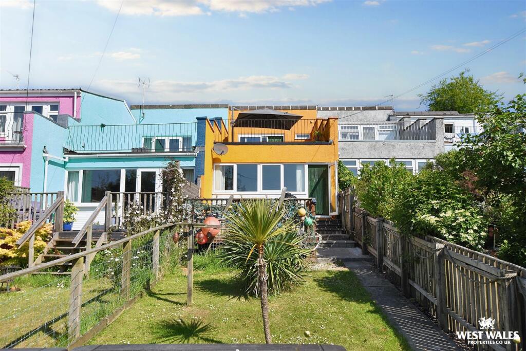 Main image of property: Llanteg Park, Llanteg, Narberth