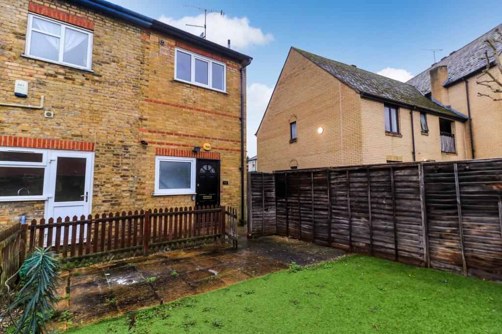 Main image of property: Turners Hill, Cheshunt, EN8