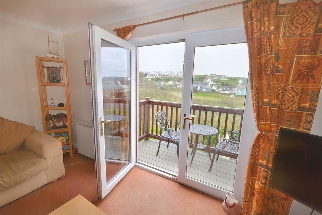 3 bedroom town house for sale in Puffin Way, Broad Haven, Haverfordwest