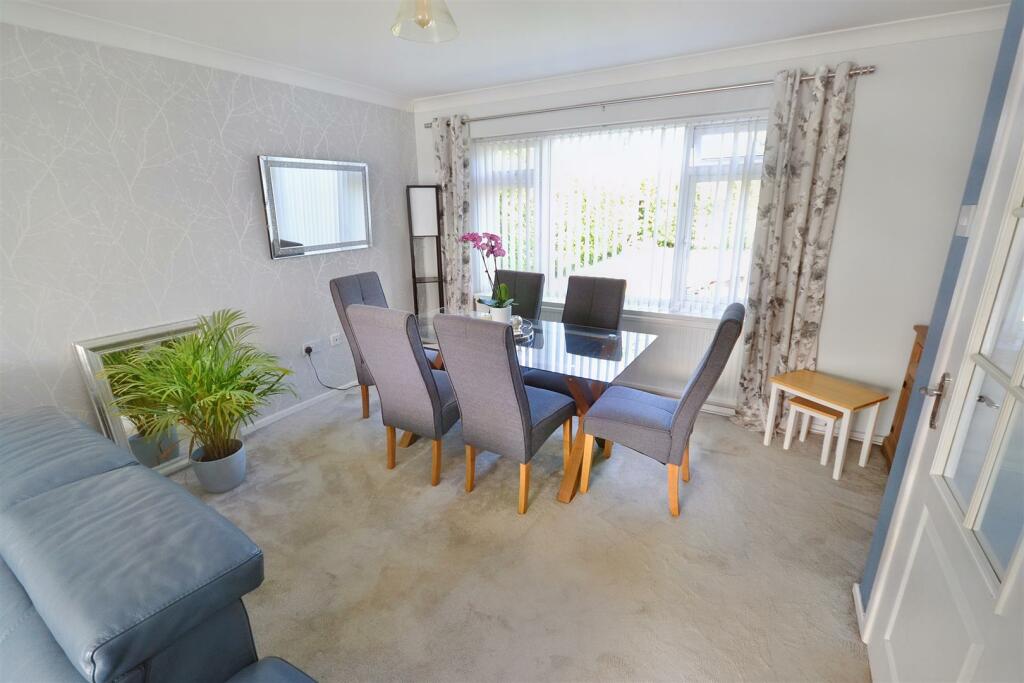3 bedroom detached house for sale in St. Leonards Avenue, Crundale