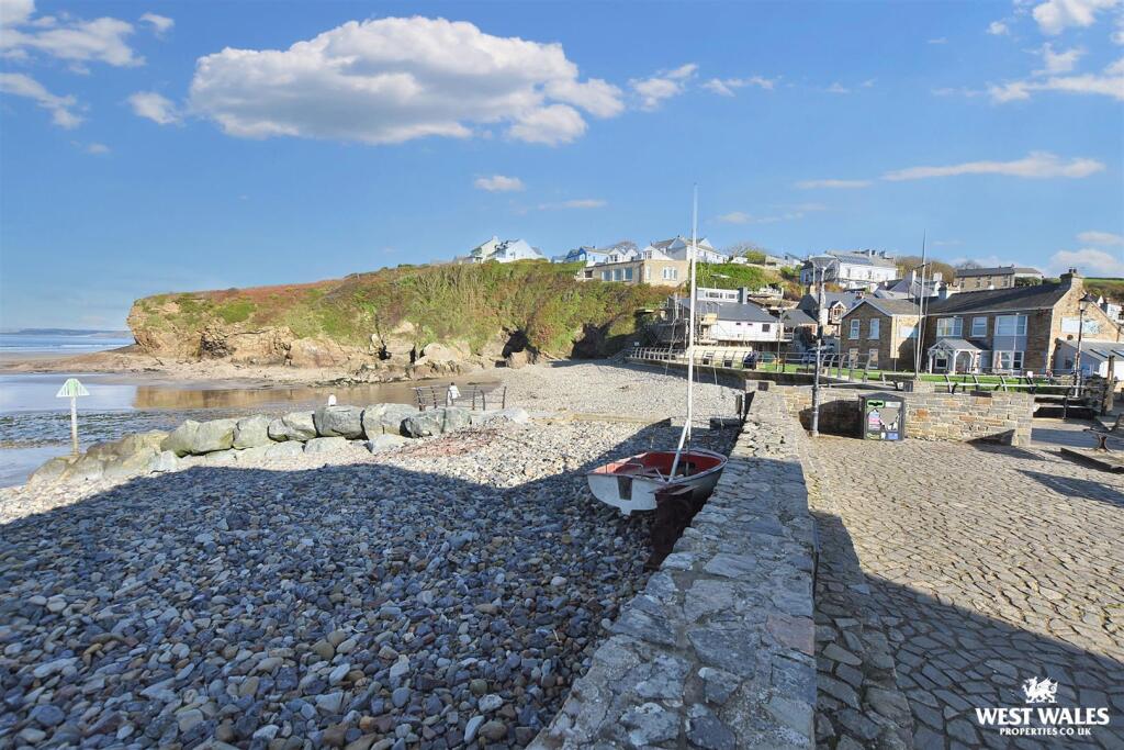 Main image of property: 22 Haven Court, Little Haven, Haverfordwest