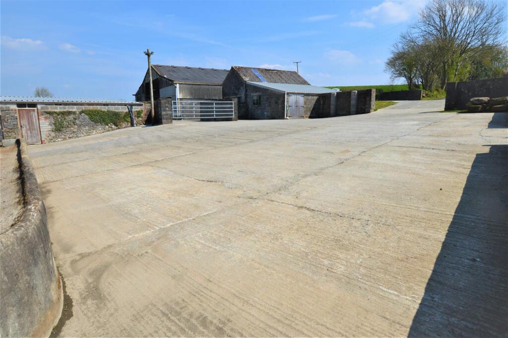 Main image of property: Trimsaran, Kidwelly