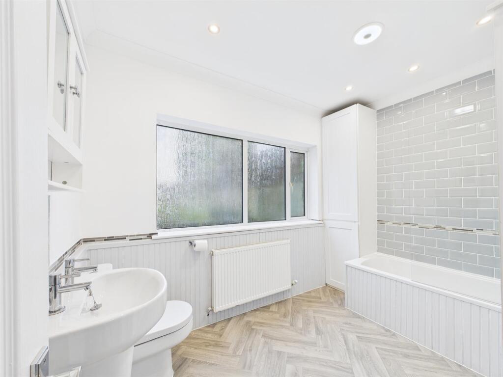 Main image of property: Parkview, Felinfoel, Llanelli