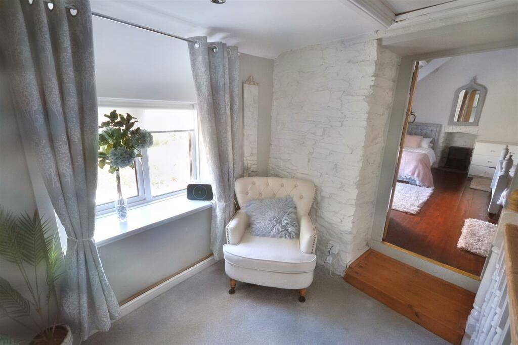 4 bedroom detached house for sale in Rosemarket, Milford Haven, SA73