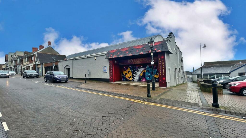 Commercial property for sale in Charles Street, Milford Haven, SA73