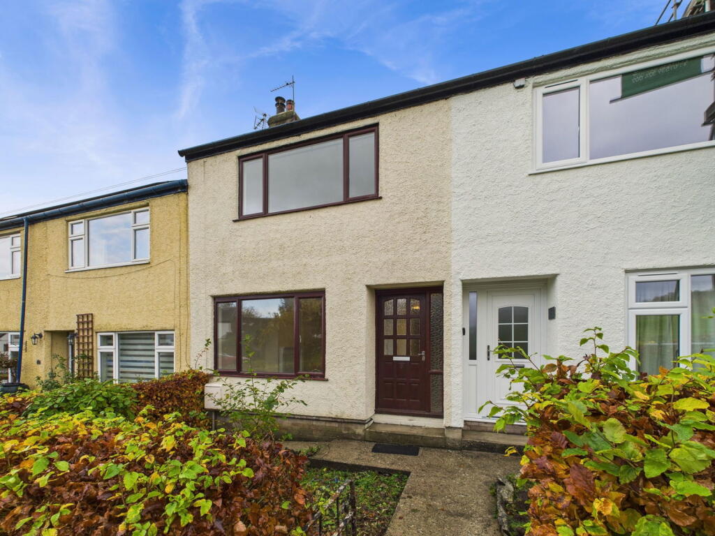 Main image of property: 9 Lingarth, Lindale, Grange-over-sands, LA11 6LA