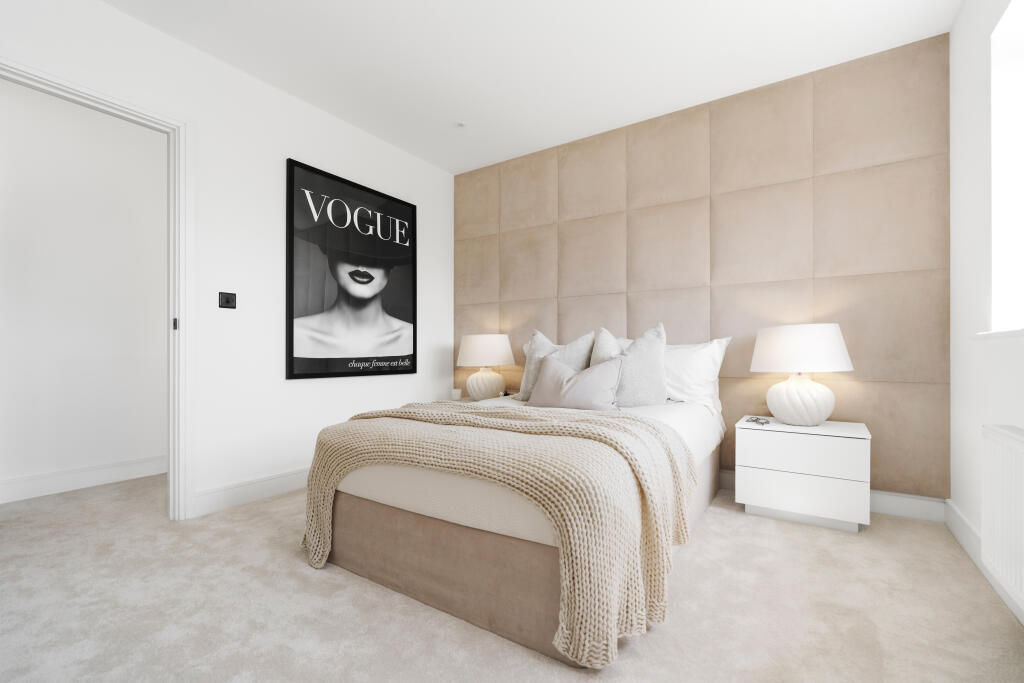 Additional property image - Candleford Mews  ~  Brentwood