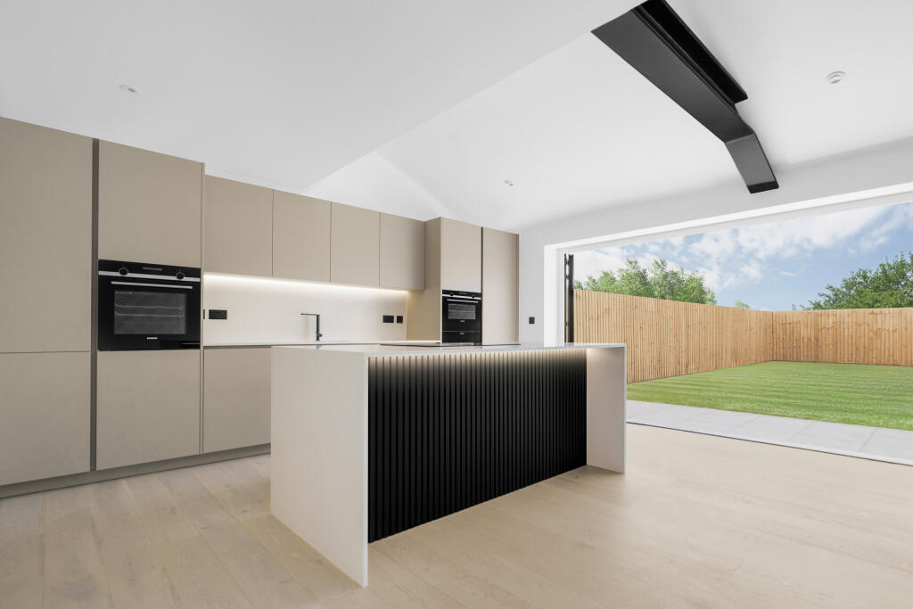 Additional property image - Candleford Mews  ~  Brentwood
