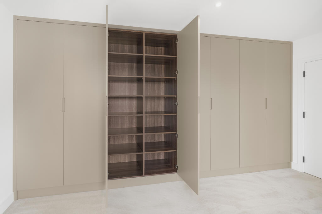 Additional property image - Candleford Mews  ~  Brentwood