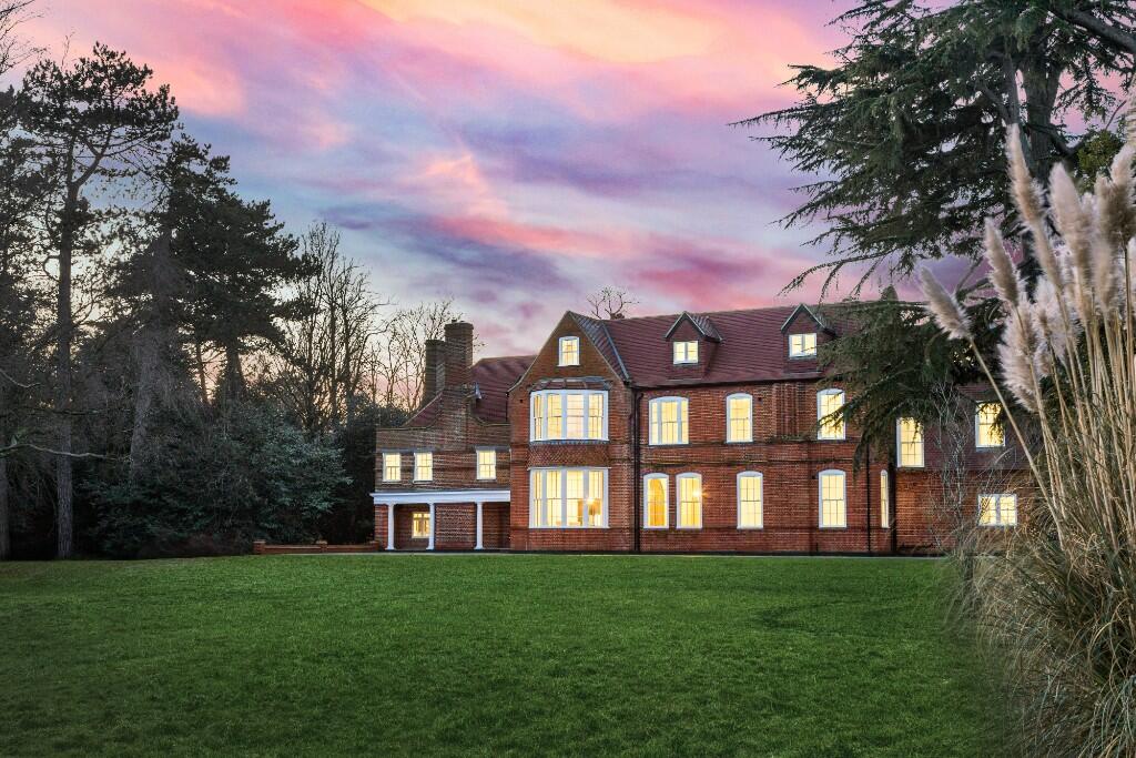 Additional property image - Mansion Apartments - Millfield Park