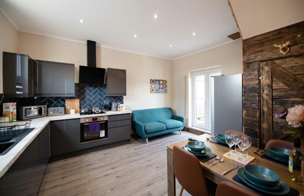 Additional property image - Tonge Moor Road, Bolton