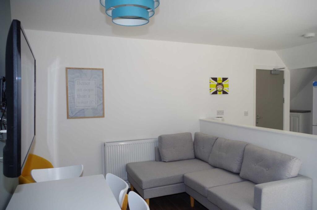 Additional property image - Mayfield Avenue
