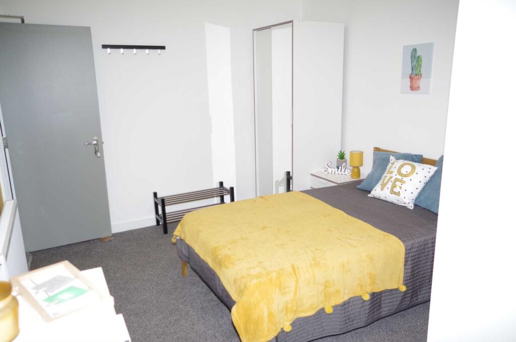 Additional property image - Mayfield Avenue