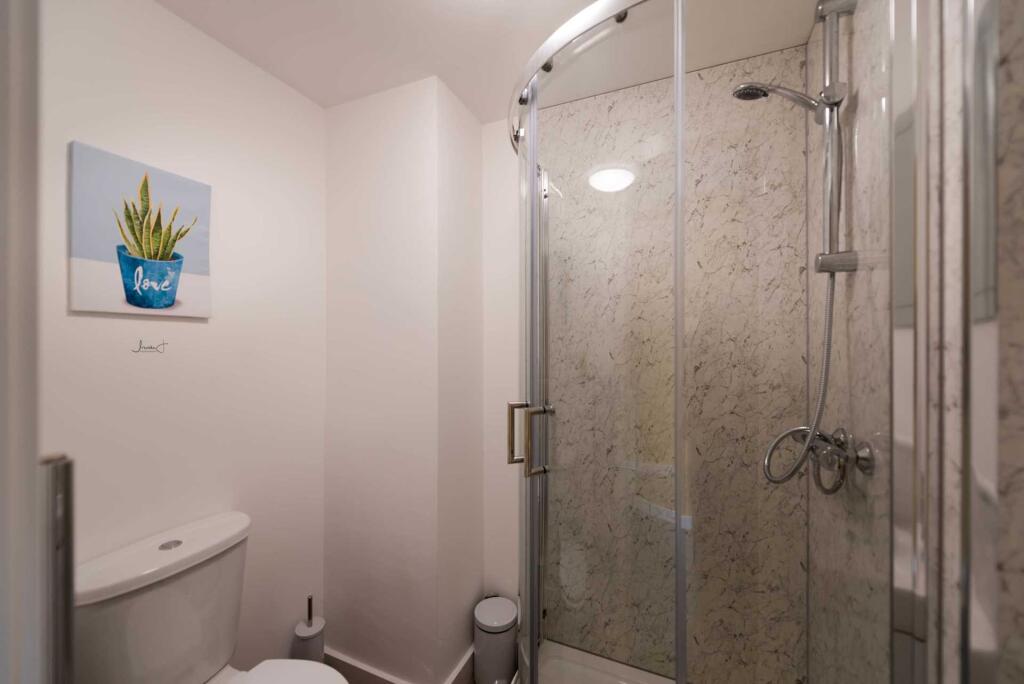 Additional property image - Mayfield Avenue