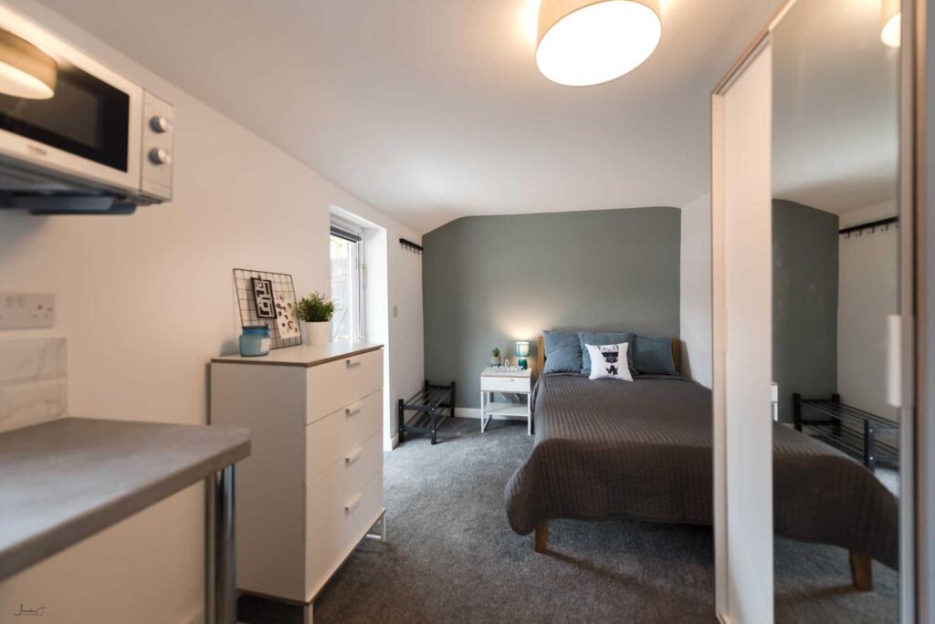 Additional property image - Mayfield Avenue